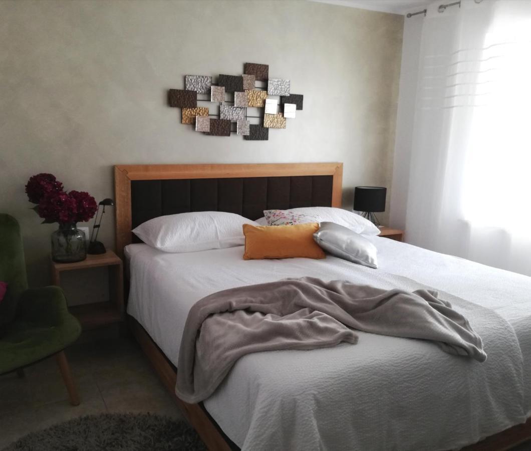 Apartments 4U Omišalj Eksteriør bilde
