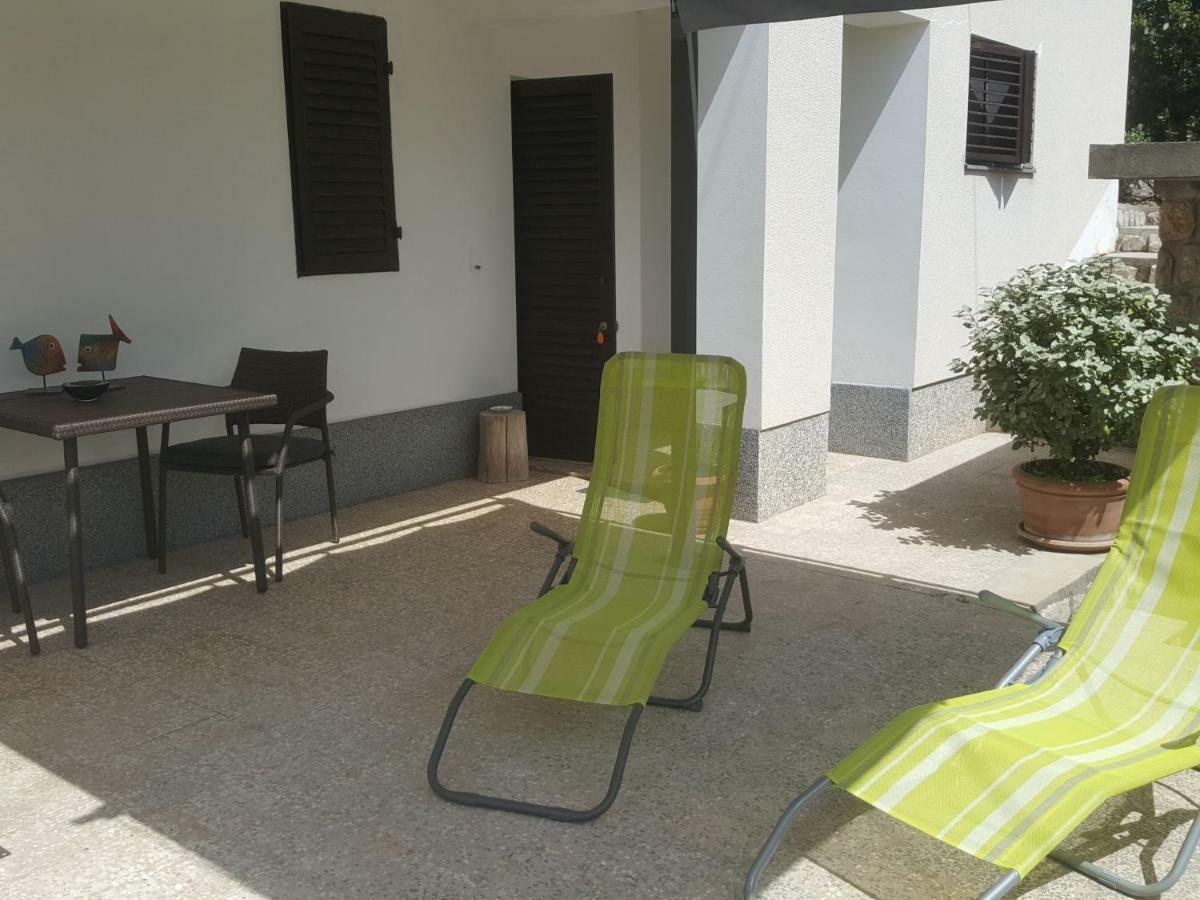 Apartments 4U Omišalj Eksteriør bilde