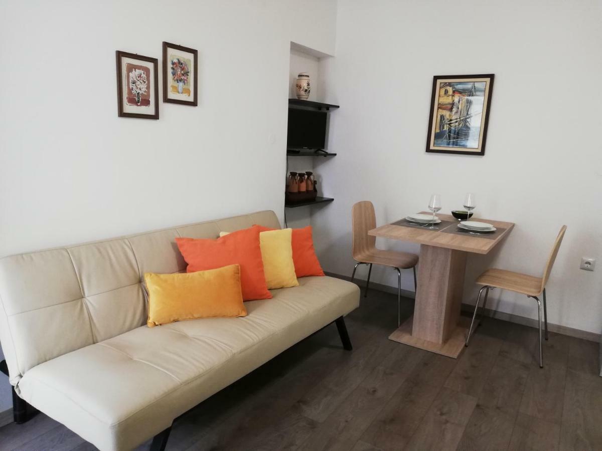 Apartments 4U Omišalj Eksteriør bilde